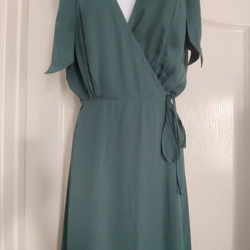 Abercrombie & Fitch Grecian Wrap Forrest Green Flowy Silky Maxi Dress Mt